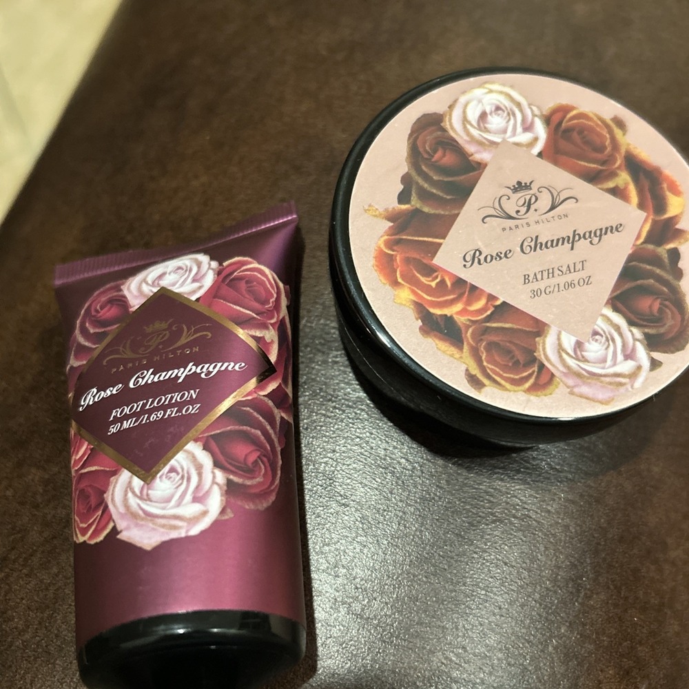 Paris Hilton Rose Champagne Foot Lotion 1.69 Fl Oz & Bath Salt 1.06 Oz